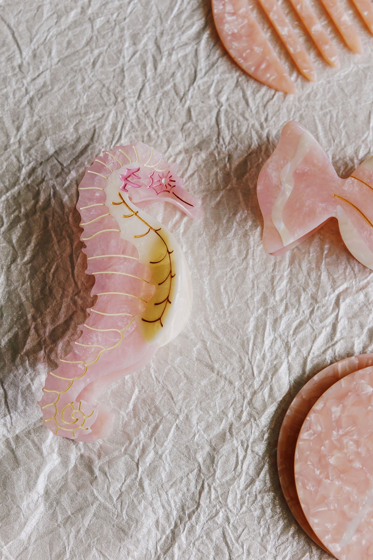unique large pink seahorse claw clip for thick hair