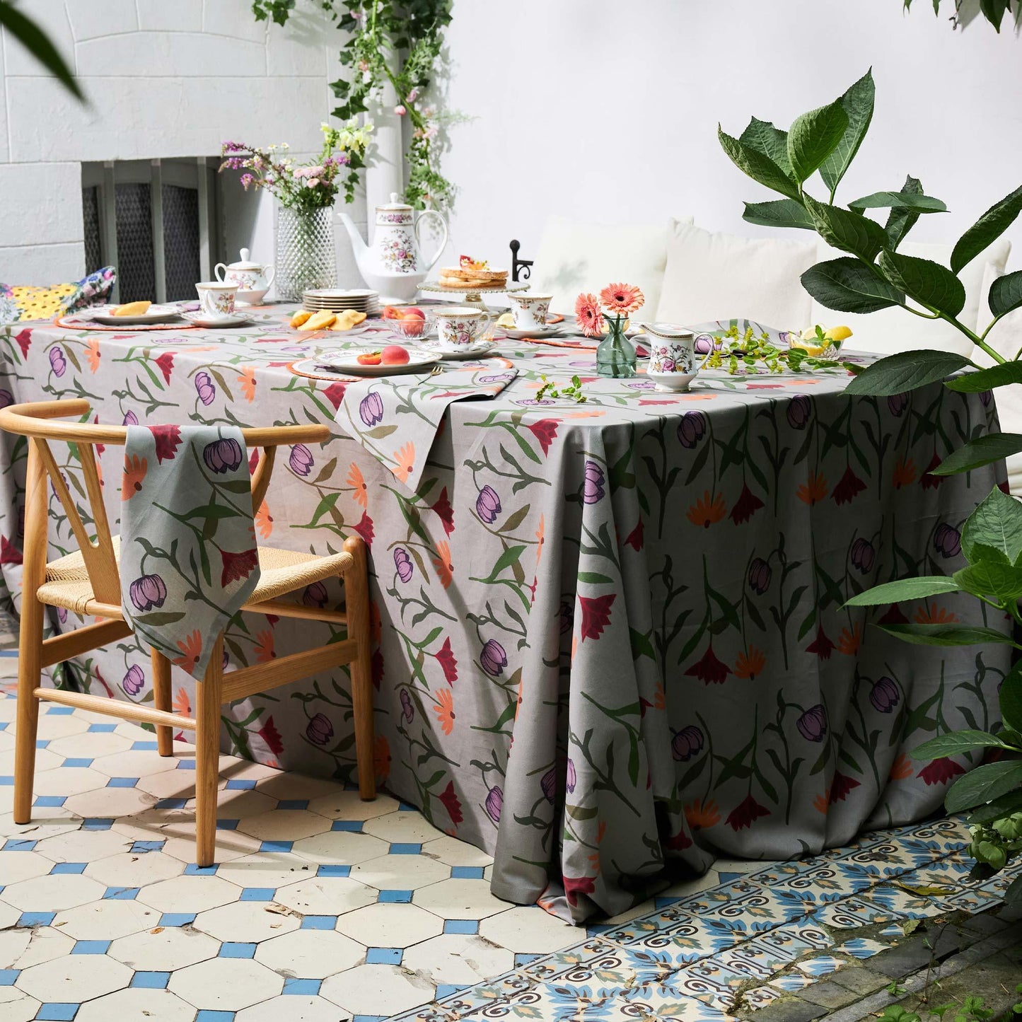 sophie williamson design meadow floral tablecloth
