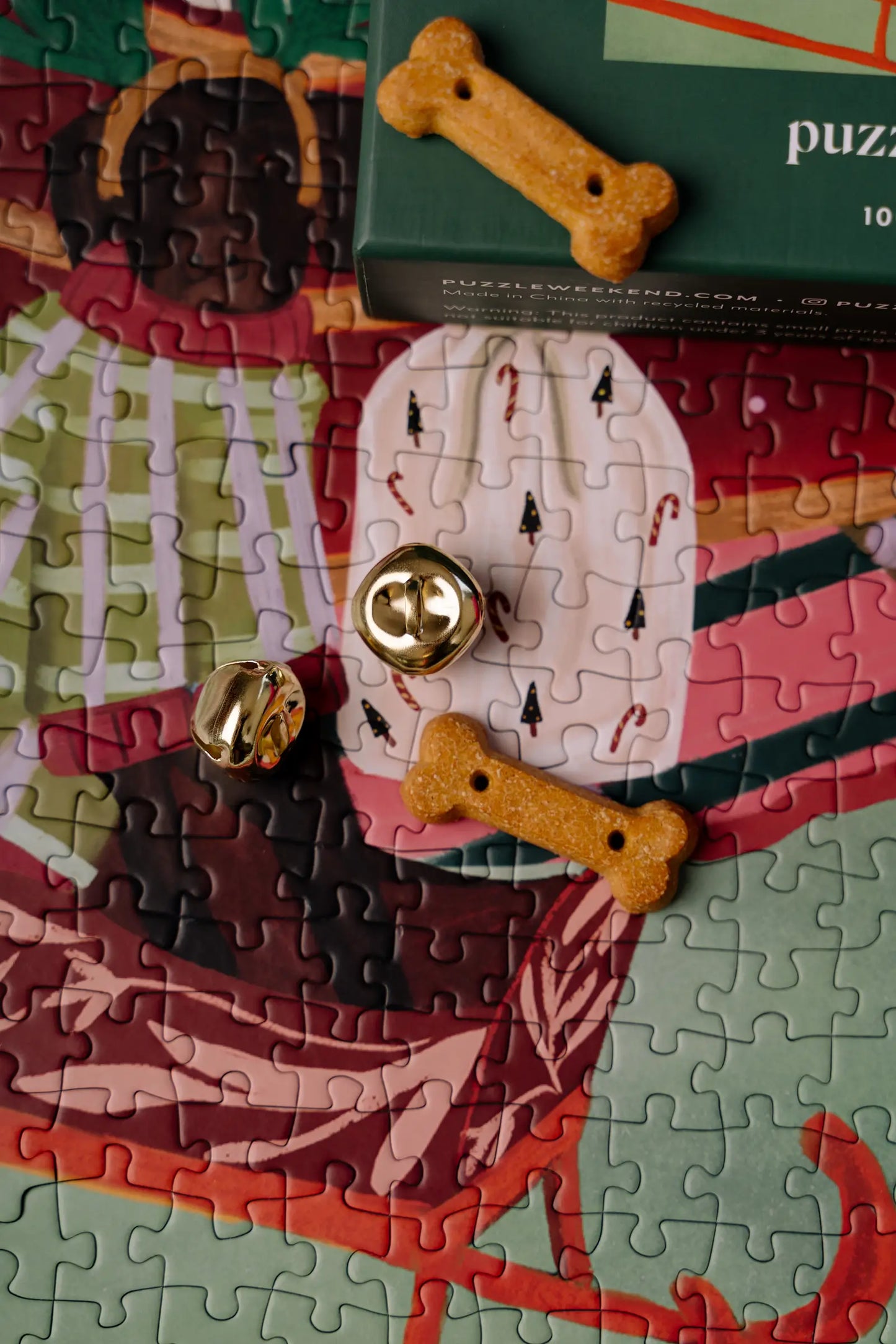 detail of christmas puzzle by puzzle weekend