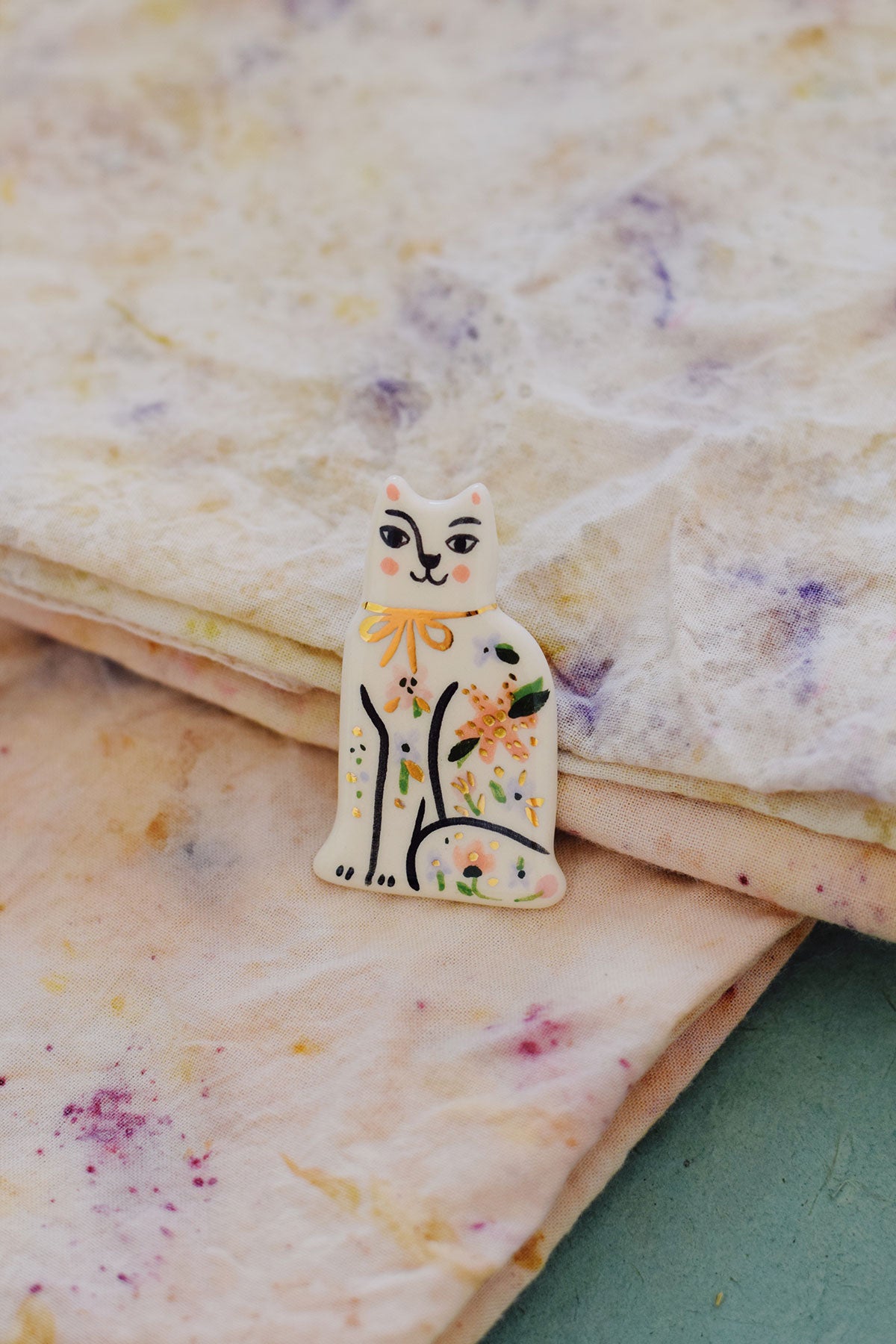 pink cat ✿ floral cat brooch