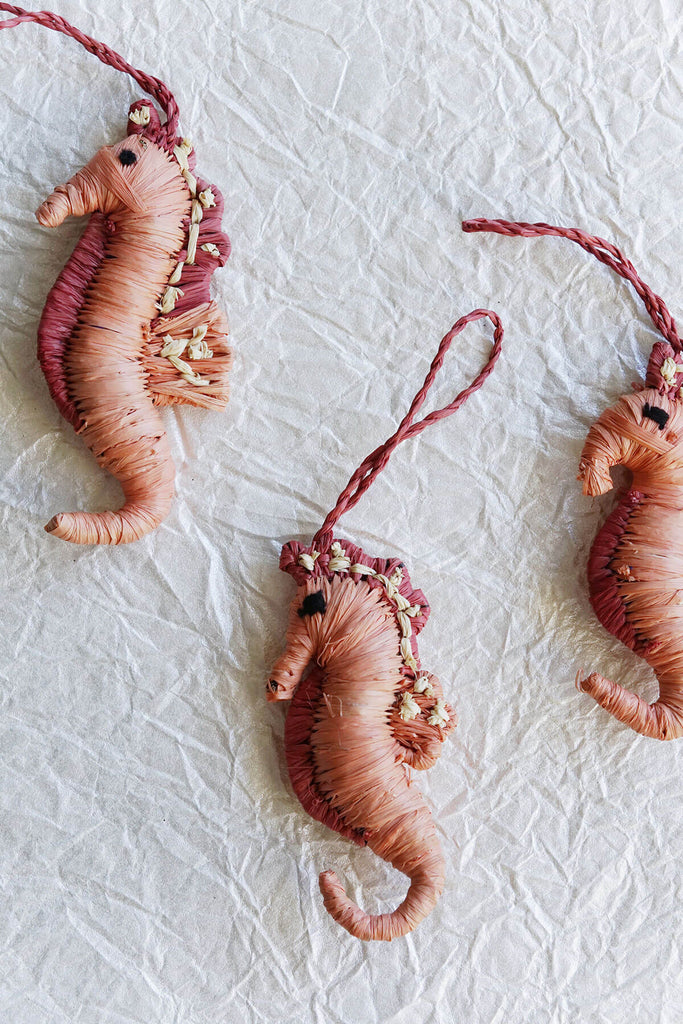 beachy woven seahorse ornaments from wallflower