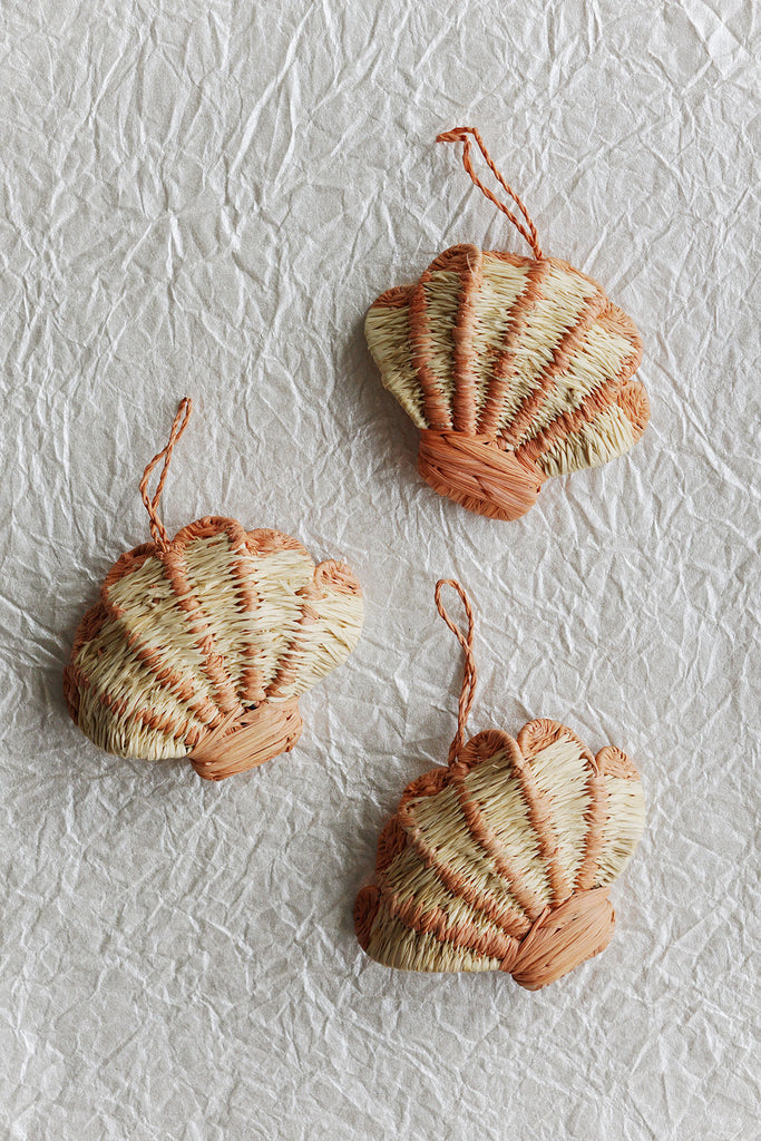 seashell christmas ornaments for a coastal holiday vibe! coral and handwoven